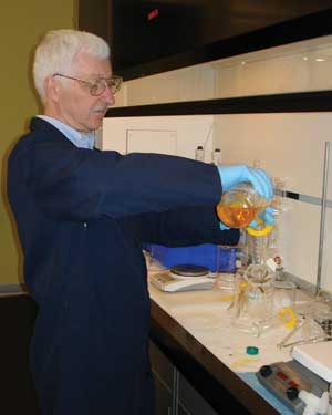 Ron Lukasiewicz, senior consulting analytical chemist for Oryxe Energy International Inc., works with biodiesel that contains the company's NOx-reducing additive.