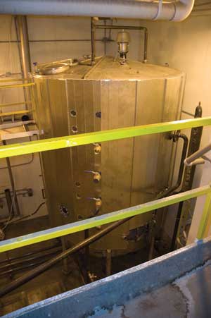 The large stainless steel tanks used by American Crystal for producing methane are located on the fifth floor of the building, which prompted the company and its collaborators at the University of Florida to devise a way to convey feedstock verticall
